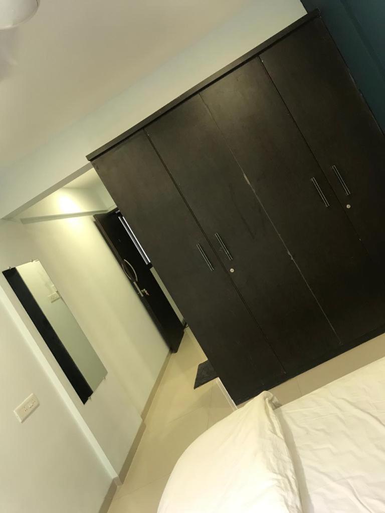 Hooliv 7 Avenues G Block Hotel Pune Exterior foto